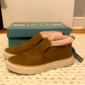 TOMS Women’s Paxton Booties/Slippers